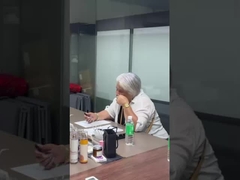 오래 지속되는 좋은 냄새 향수 기름 향수